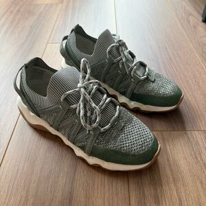 Madewell Sage Green Field Knit Athletic Sneakers